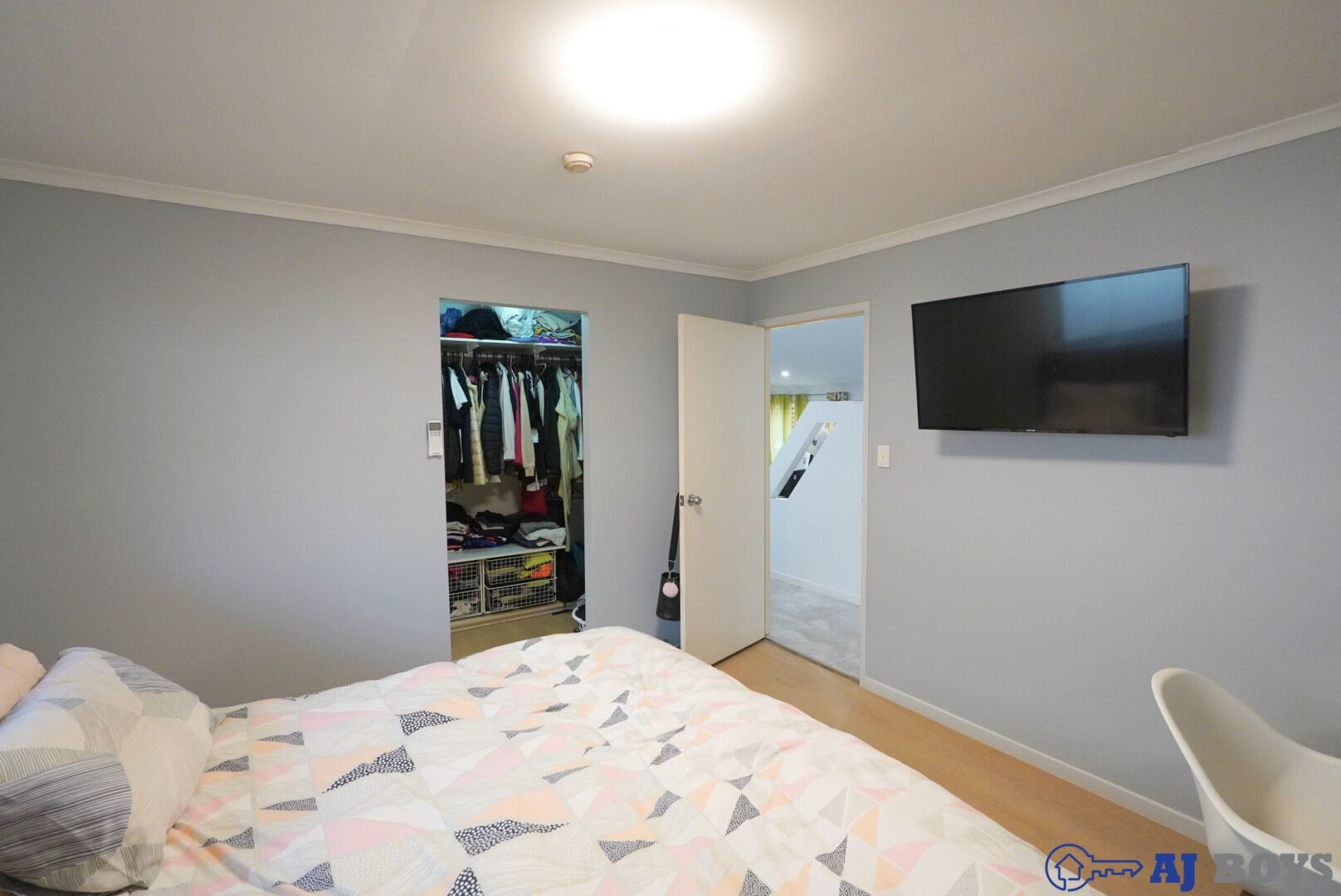 Master room 2.jpg