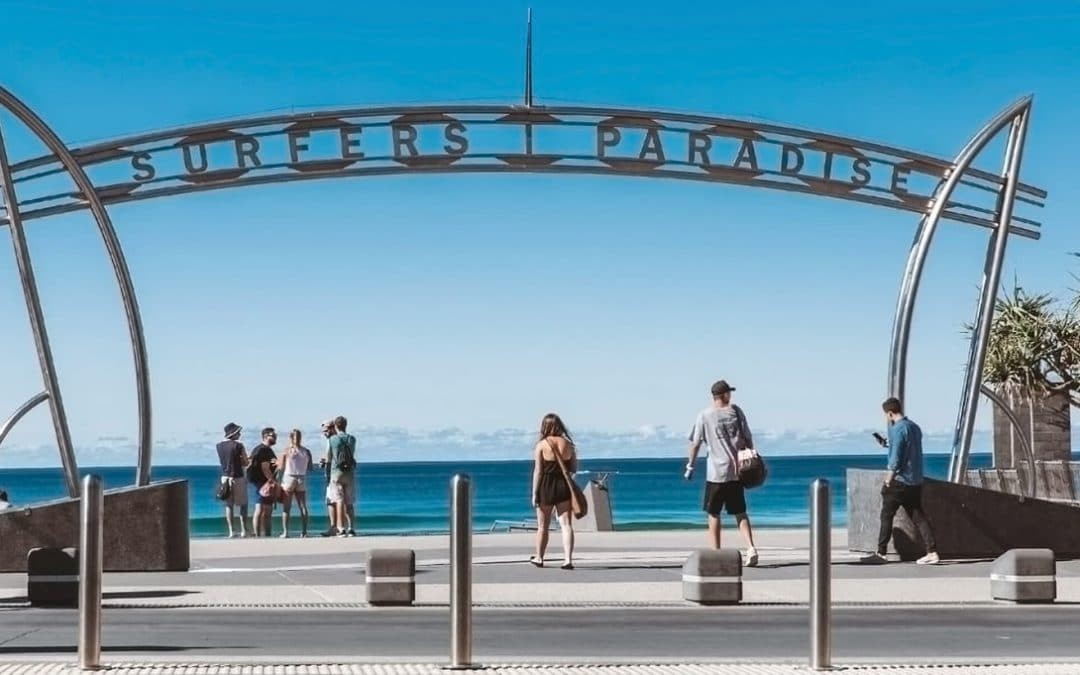 Surfers-Paradise-Sign-1080x675.jpg
