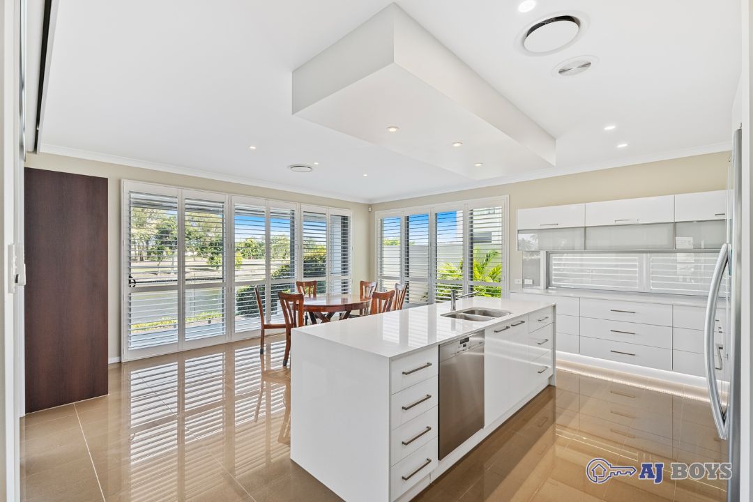 003_Open2view_ID920944-7643_Fairway_Boulevard.jpg