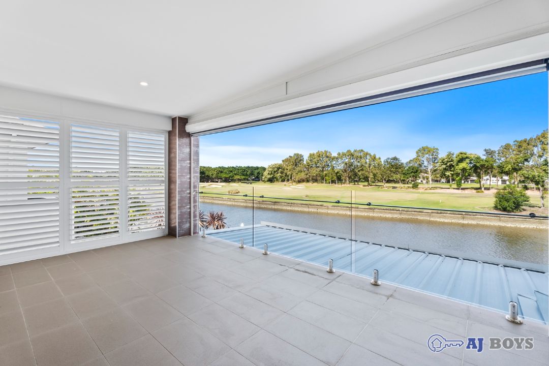 017_Open2view_ID920944-7643_Fairway_Boulevard.jpg
