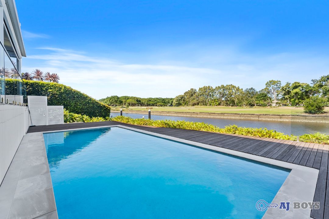 021_Open2view_ID920944-7643_Fairway_Boulevard.jpg
