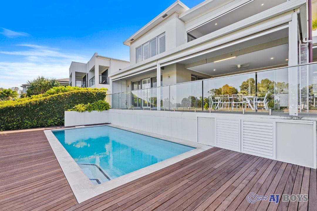 022_Open2view_ID920944-7643_Fairway_Boulevard.jpg