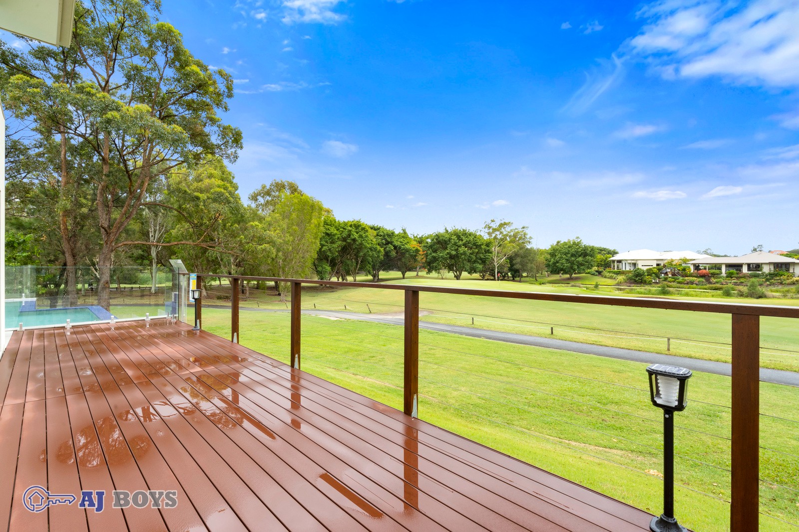 011_Open2view_ID797601-923_Medinah_Avenue.jpg